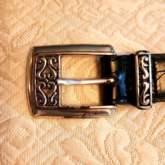 Women's Vintage Leather Brighton Belt - Picture 3 of 5